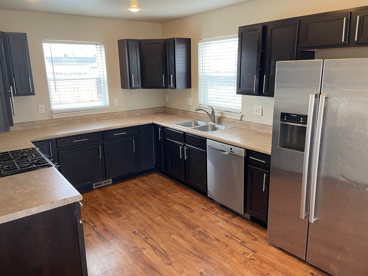 1815 20th Ave W - Photo 2 of 12