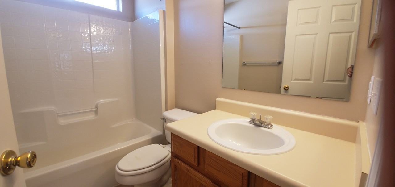 2520 Trailwood Dr - Photo 5 of 13