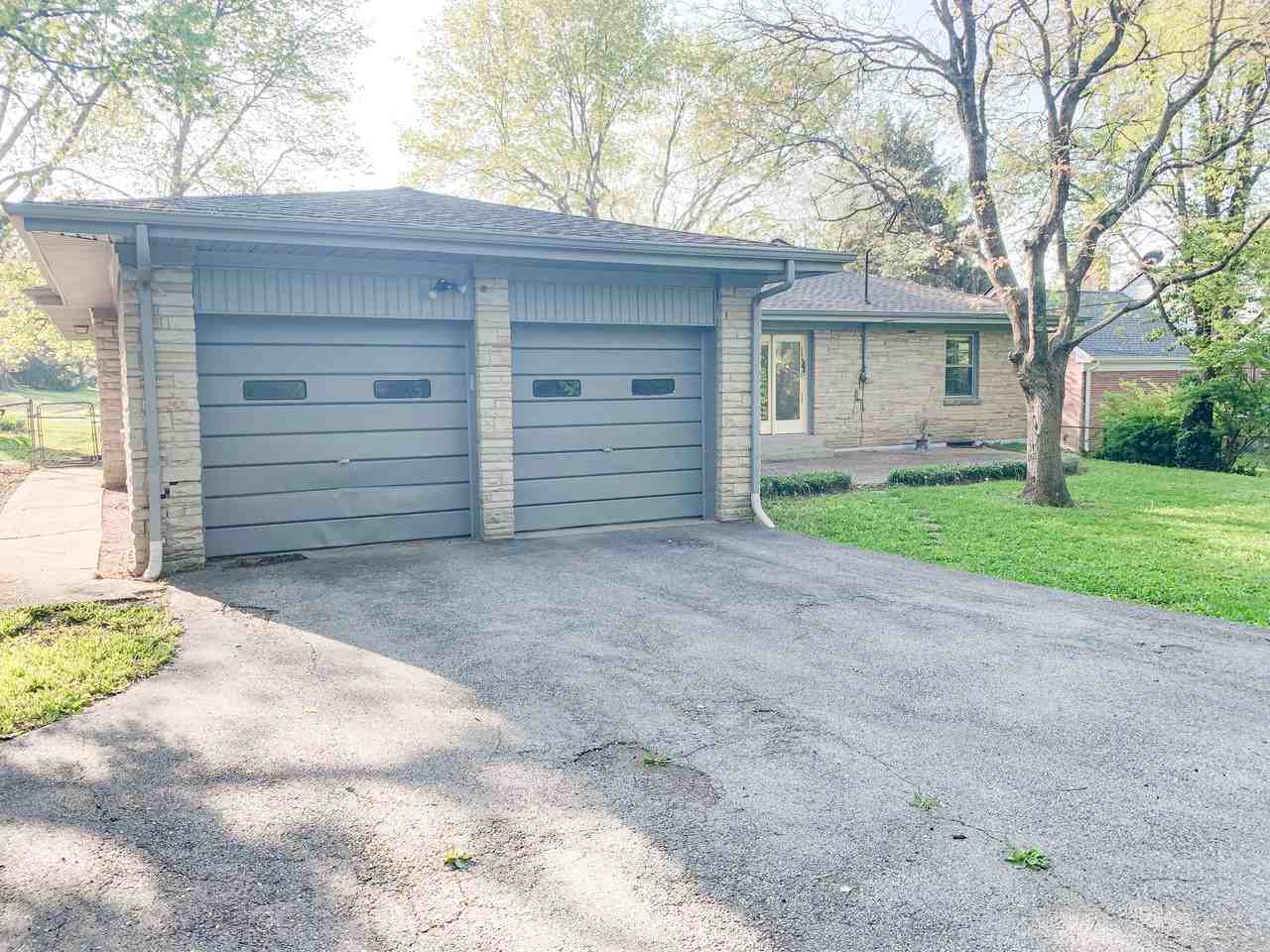 3117 Starling Dr - Photo 3 of 35