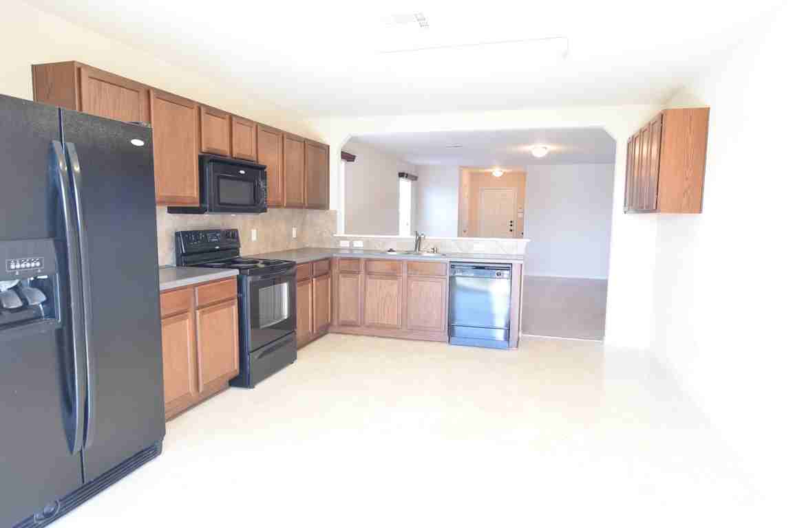 25 Avrshire Ln - Photo 4 of 18