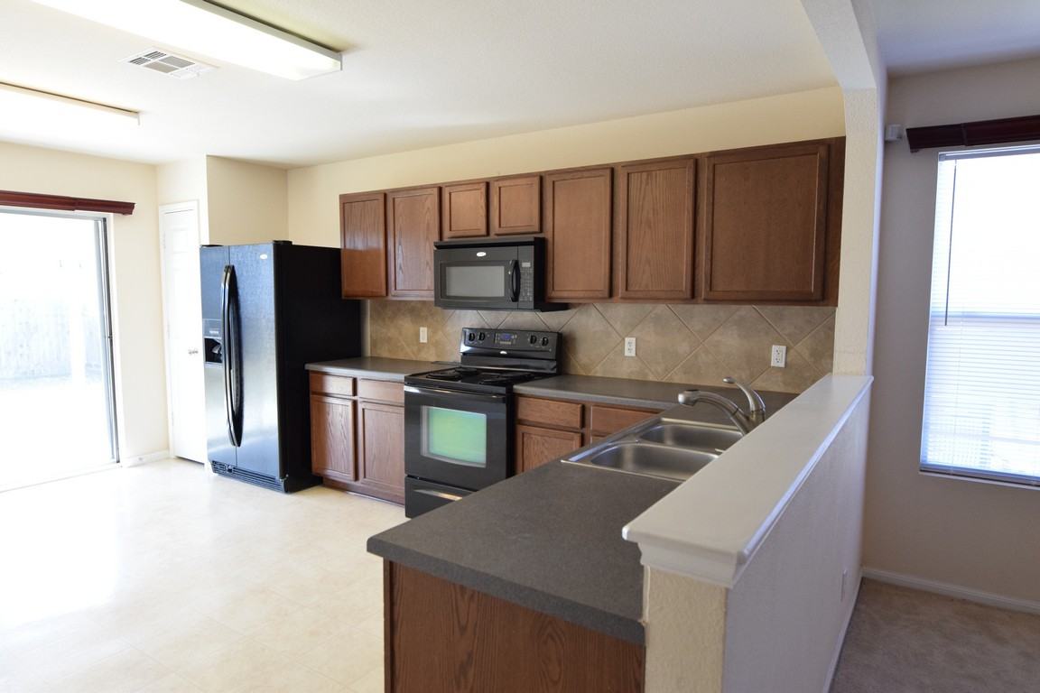 25 Avrshire Ln - Photo 5 of 18