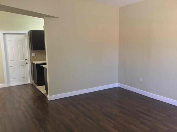 730 Nw 179th Ter - Photo 2 of 20