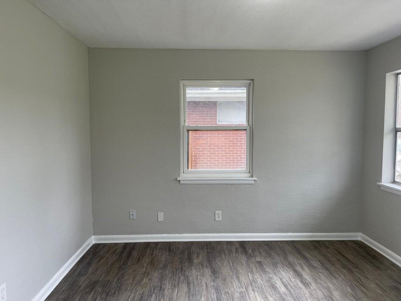 1008 Sharon Dr #1 - Photo 2 of 5