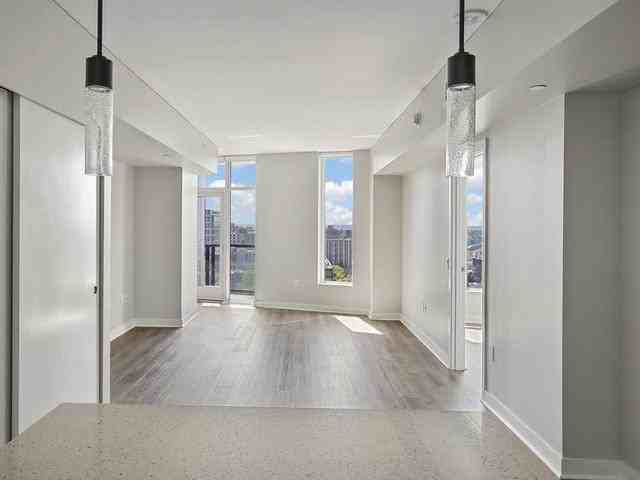 800 Seneca St - Photo 4 of 50