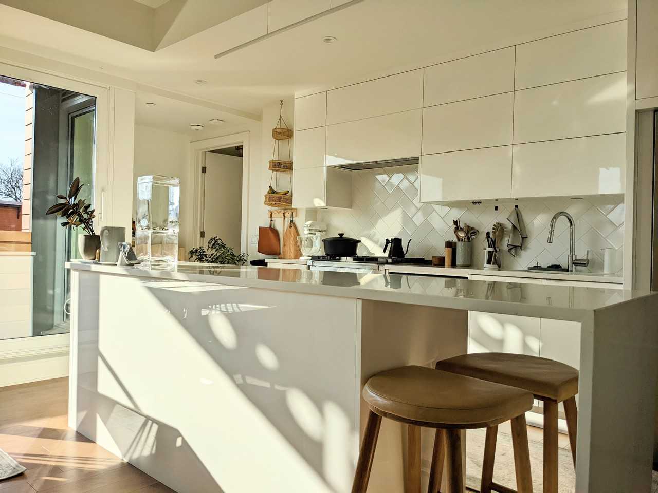 135 Barrette Street #207