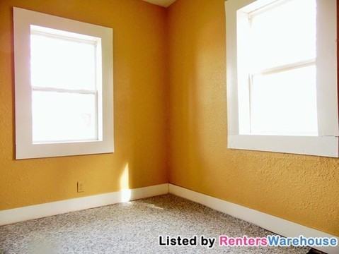 2802 SE 8th Ct - Photo 2 of 6
