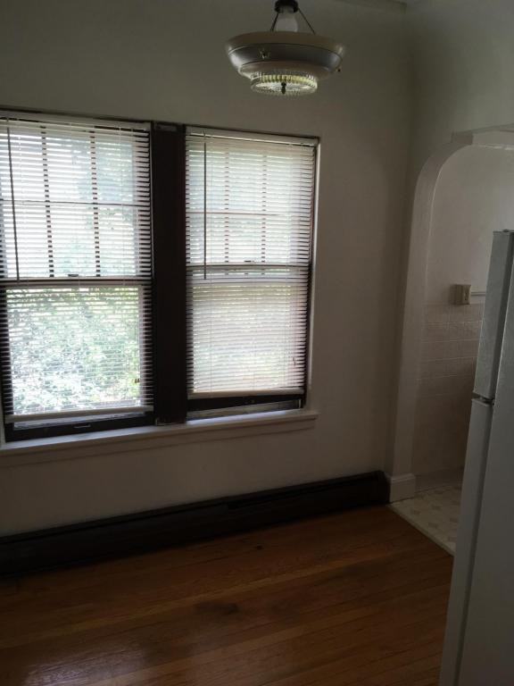 3304 N Newhall St - Photo 3 of 6