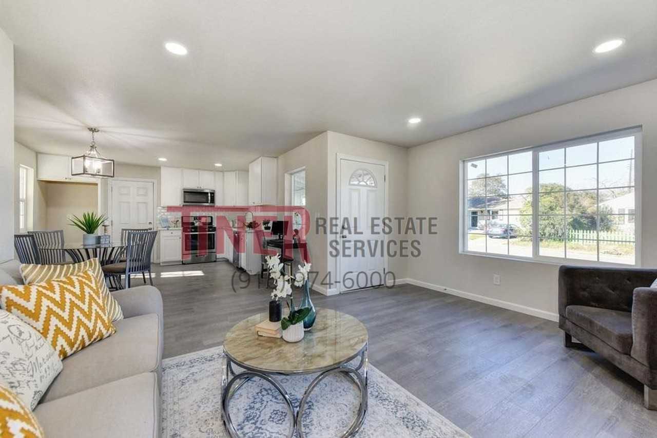 2816 17th Ave - Photo 3 of 25