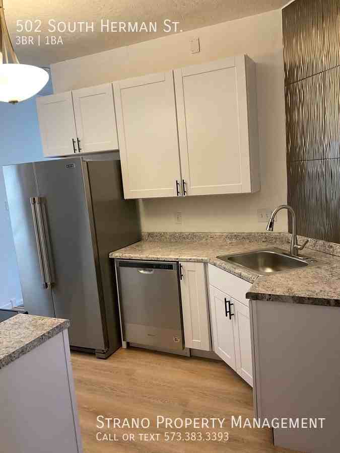 502 S Herman St - Photo 3 of 10