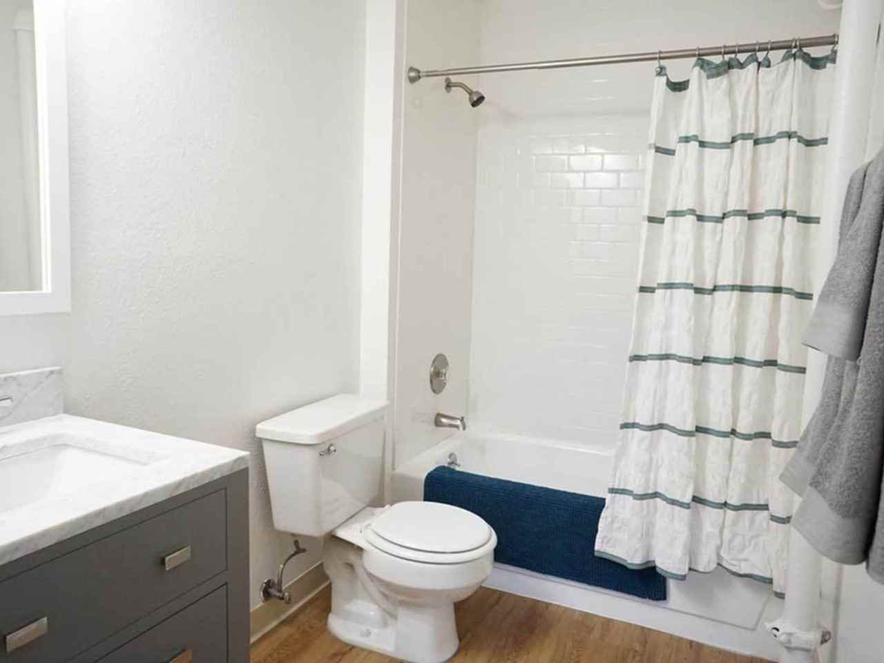 The Zeno - Photo 5 of 22