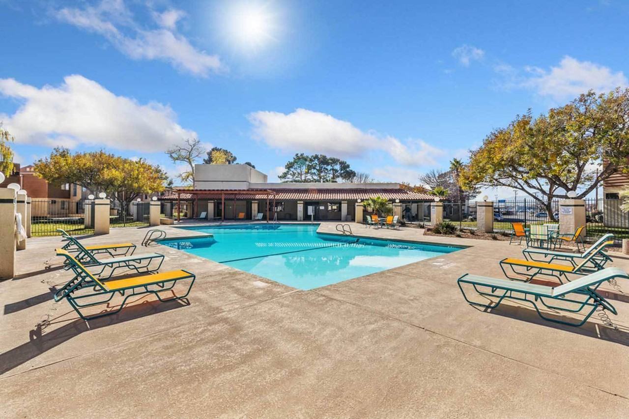 Raintree Village Apartment Homes - Photo 3 of 28