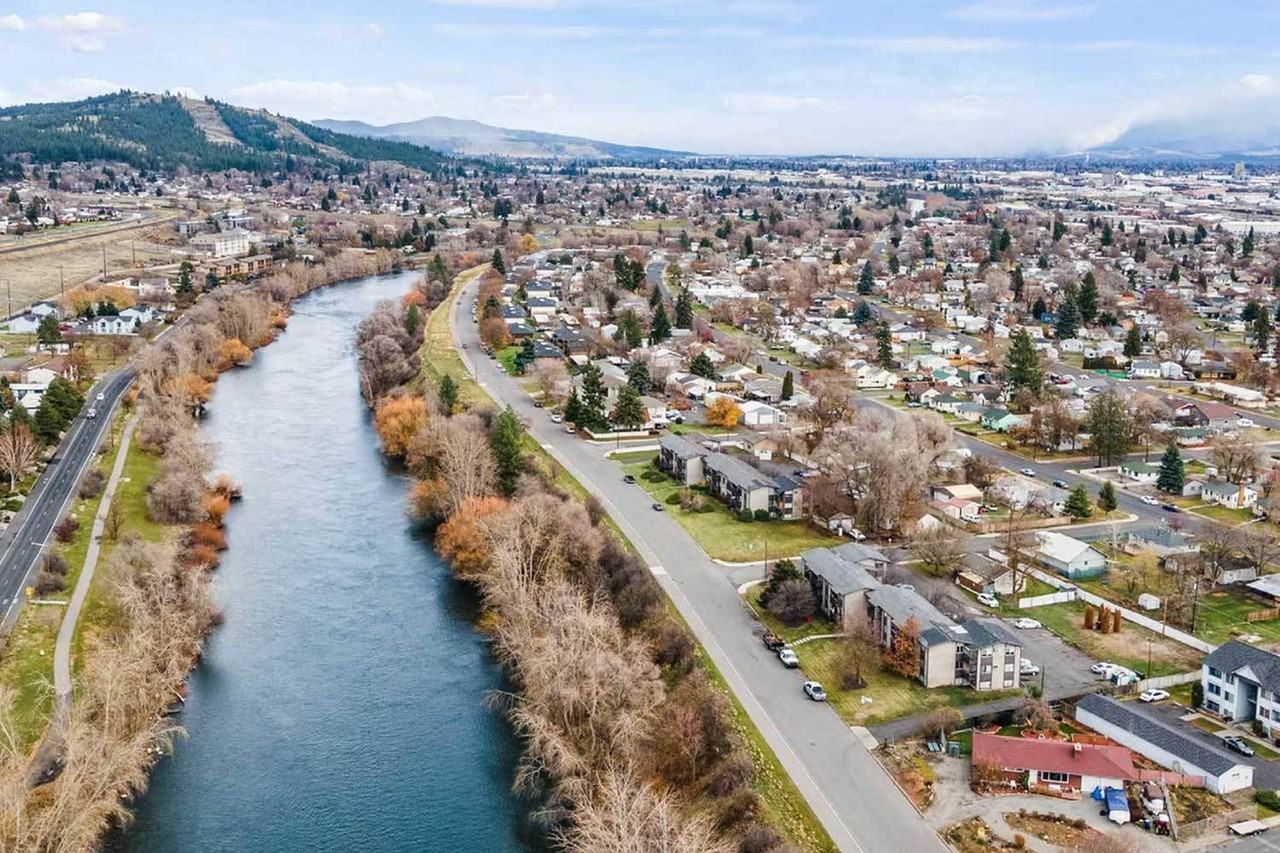 The Lennox Apartments 2018 E South Riverton Ave, Spokane, WA 99207