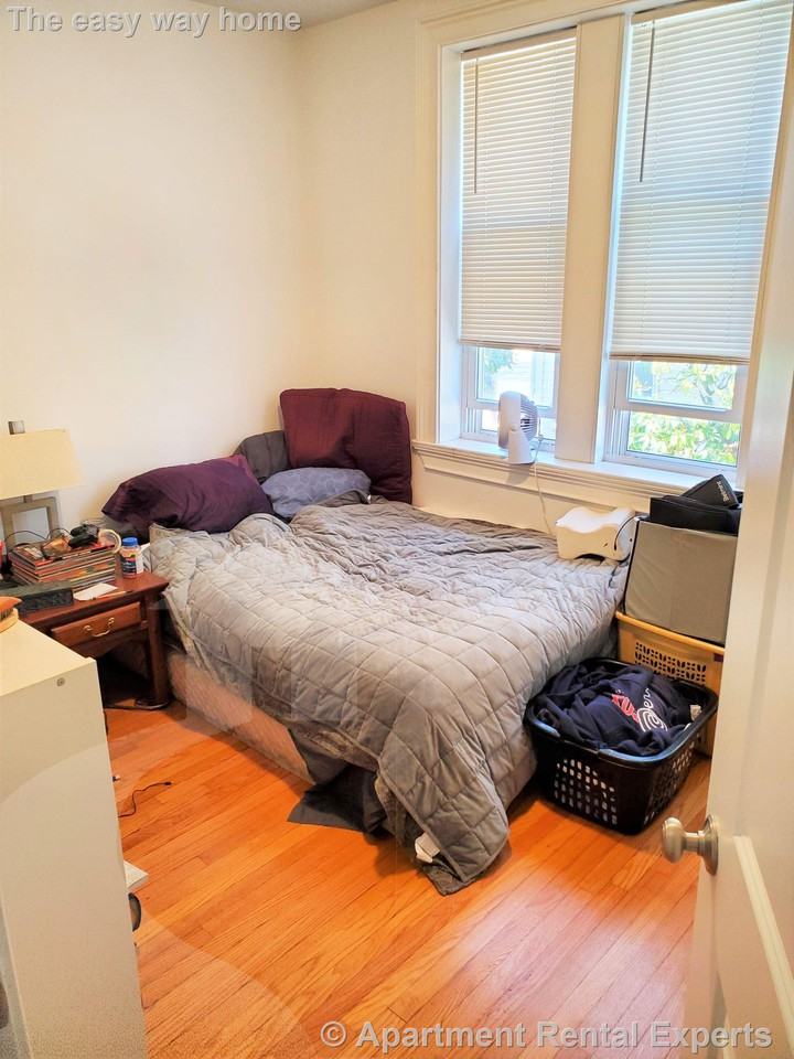 170 Maple St #111 - Photo 5 of 9