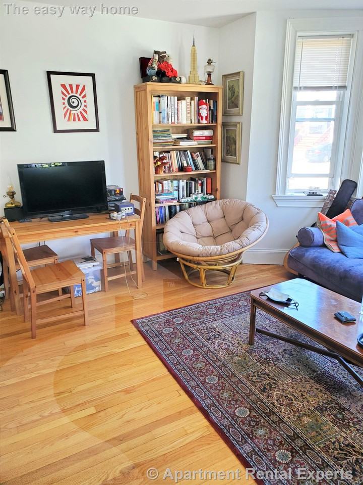 170 Maple St #111 - Photo 6 of 9