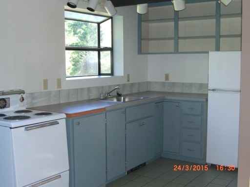 41 Timber Ln - Photo 2 of 8