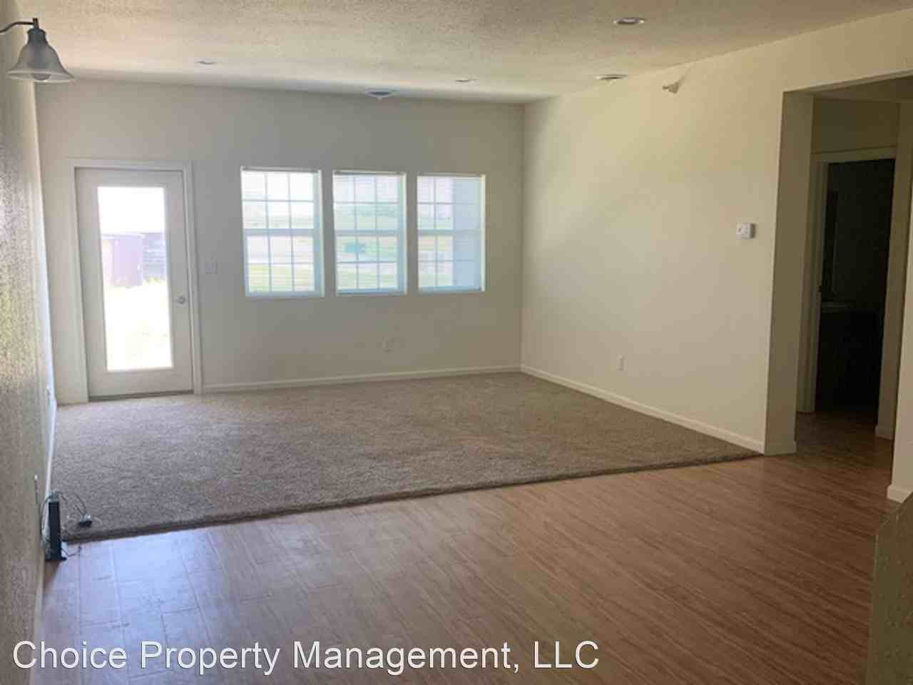 113-406 19th ave NW - Photo 3 of 40
