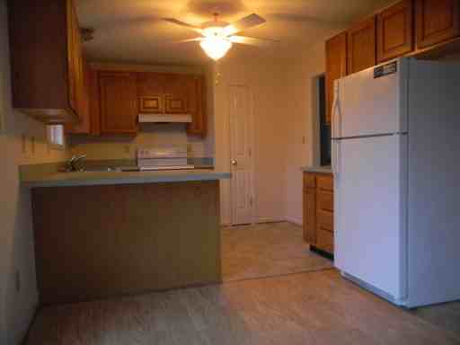 77 Westminster Dr - Photo 3 of 11