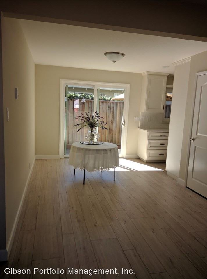 510 Tyrella Ave - Photo 2 of 11