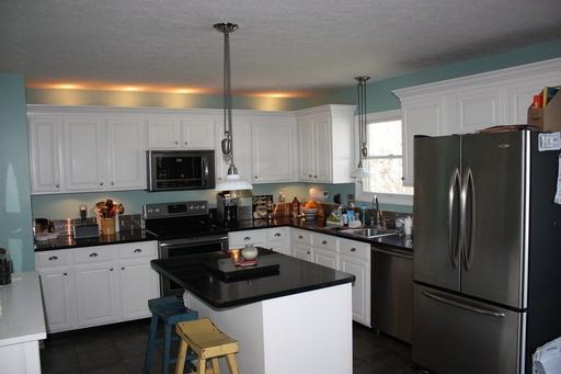 734 Village Mill Dr - Photo 2 of 11