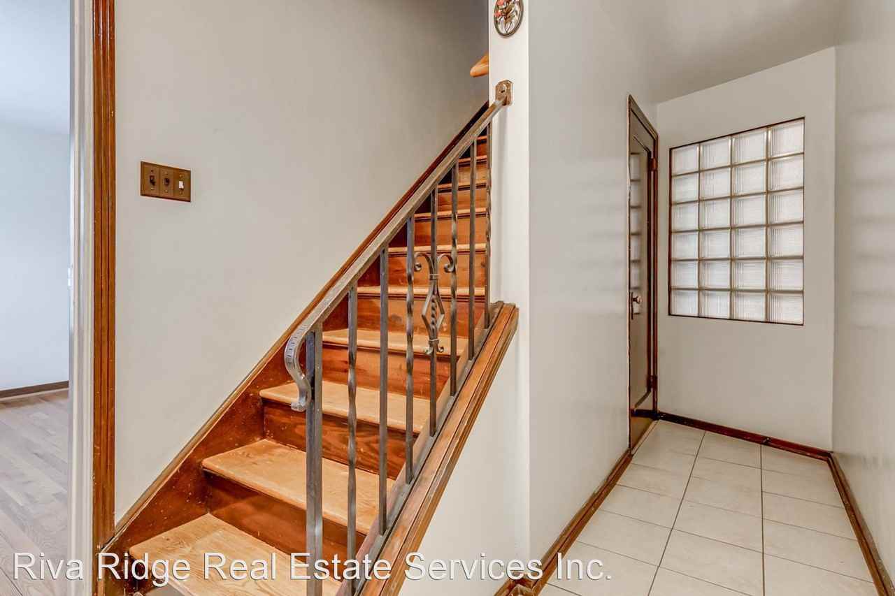 1453 Woodbine St - Photo 3 of 21