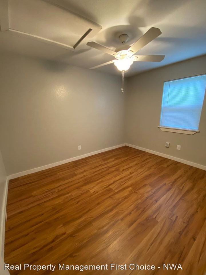 103 West MLK JR BLVD - Photo 3 of 5