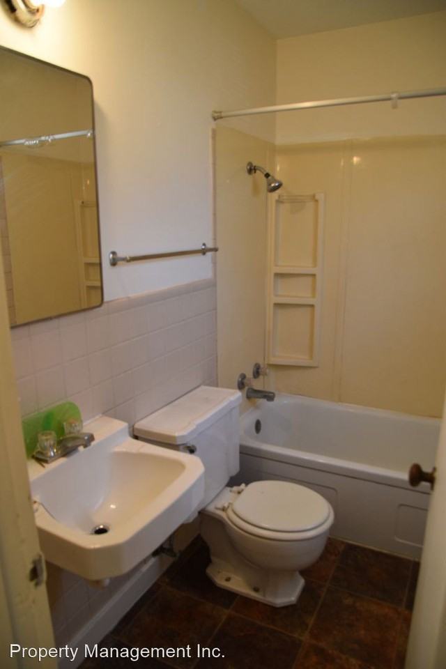 2001 W 6th St - Photo 3 of 15