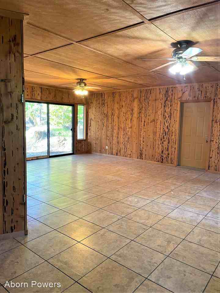 6297 Silver Ridge Ln - Photo 3 of 16