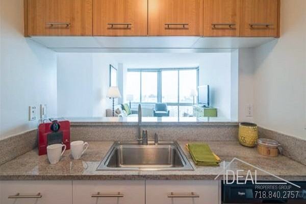 797 6th Ave 17E - Photo 3 of 14