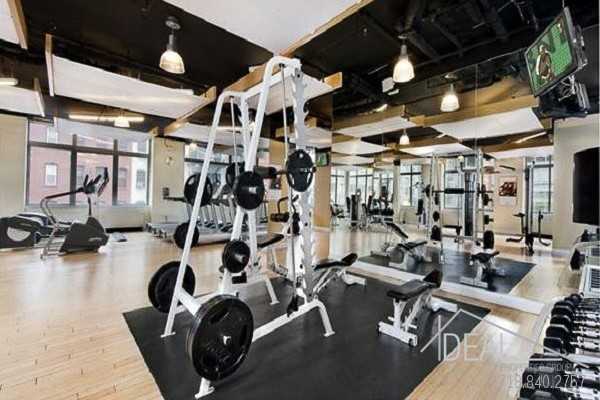 805 6th Ave 21A - Photo 3 of 13