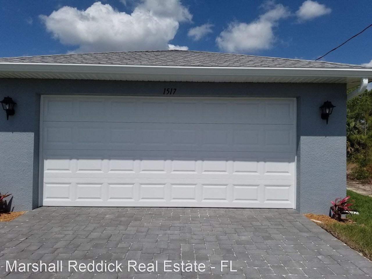 1517 Ne 36th St - Photo 3 of 19