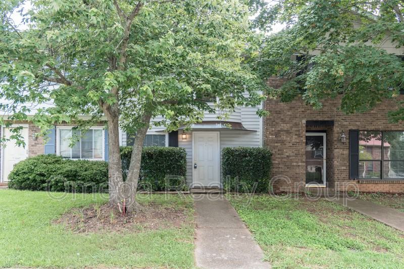 2345 Grayson Valley Cir - Photo 2 of 28