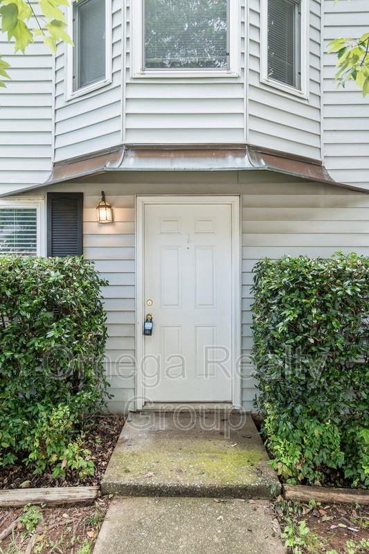 2345 Grayson Valley Cir - Photo 3 of 28