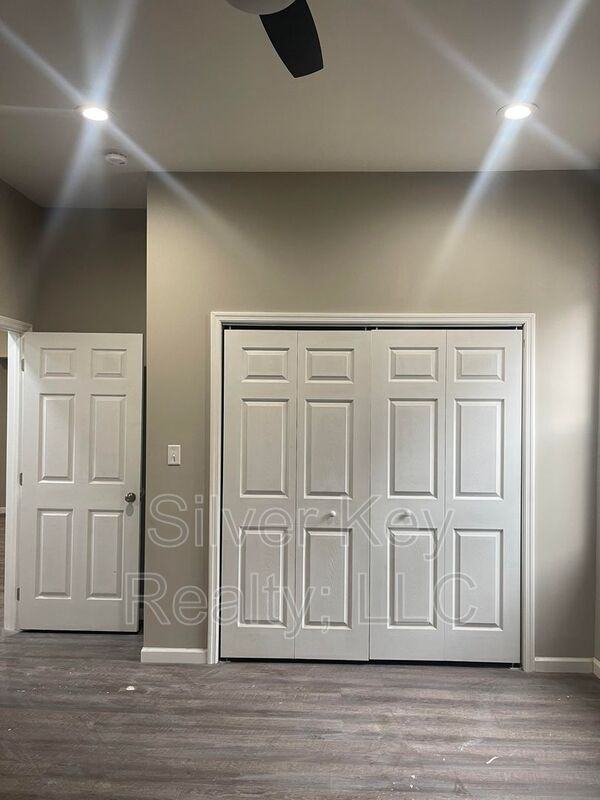 203 Green St #A - Photo 5 of 7