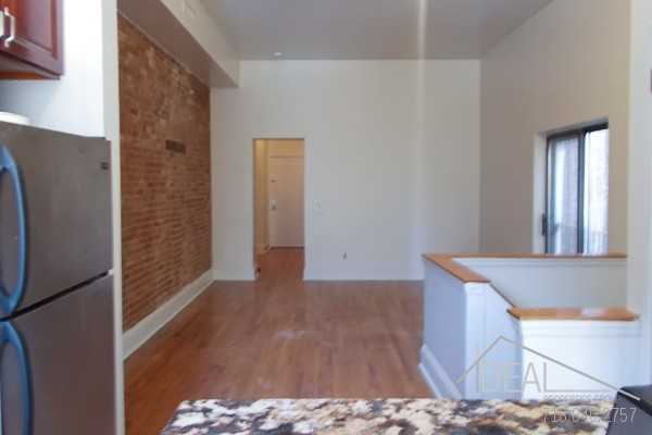 467 Washington Ave 2B - Photo 2 of 11