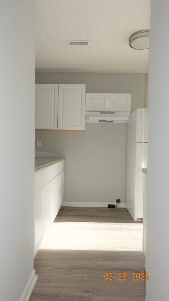 5727 Aftonshire St - Photo 3 of 50