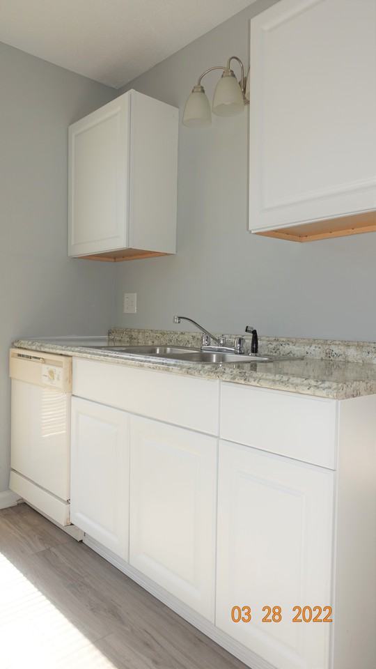 5727 Aftonshire St - Photo 5 of 50