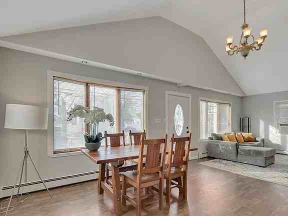 1147 Bellmore Rd - Photo 3 of 15