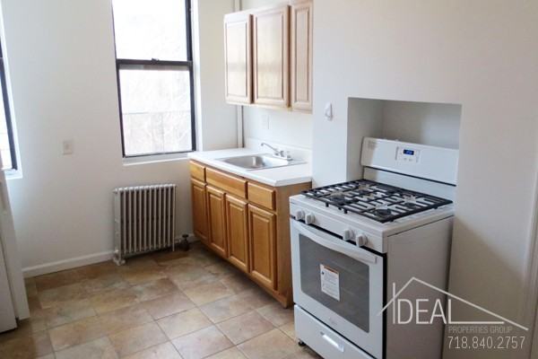 314 Harman St 2RR - Photo 2 of 4
