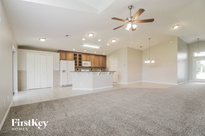 211 Oak Branch Dr - Photo 3 of 15