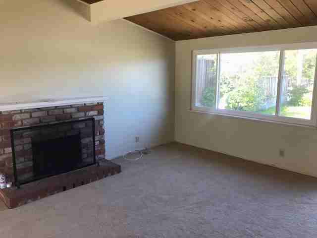 1116 Isabelle Ct - Photo 2 of 19
