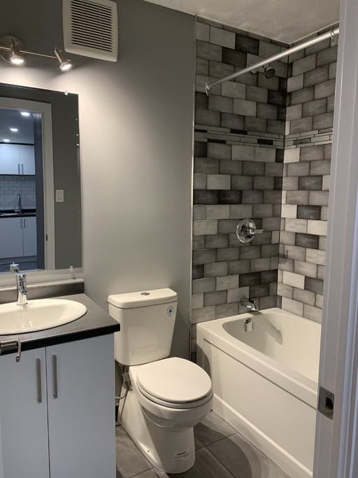 600 Glengarry Blvd - Photo 2 of 3