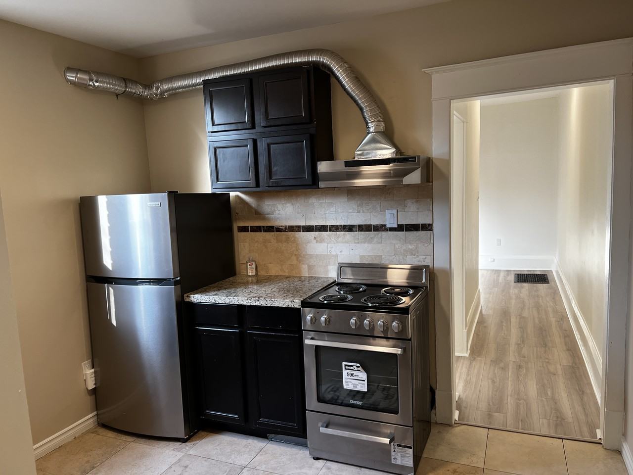 549 Jones Avenue #Main - Photo 2 of 15