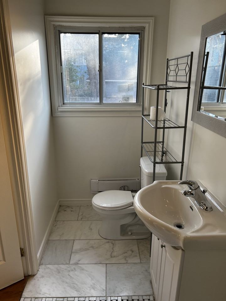 549 Jones Avenue #Main - Photo 6 of 15