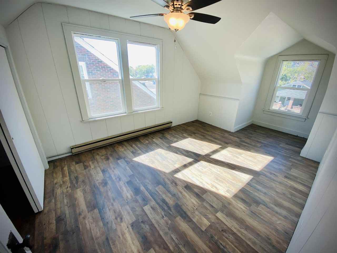 16 N Park Ave #A - Photo 4 of 4