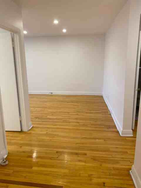 4930 Boul édouard-Montpetit #1 - Photo 3 of 10