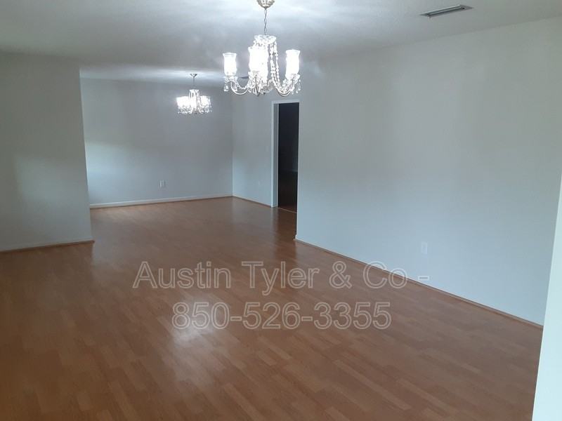4883 Davis Dr - Photo 3 of 15