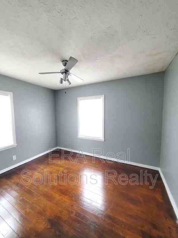 2607 Mcguffey Rd - Photo 3 of 20