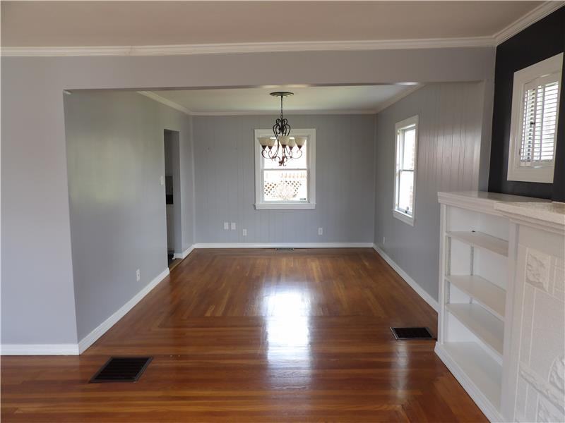 131 Kennedy Rd - Photo 3 of 34