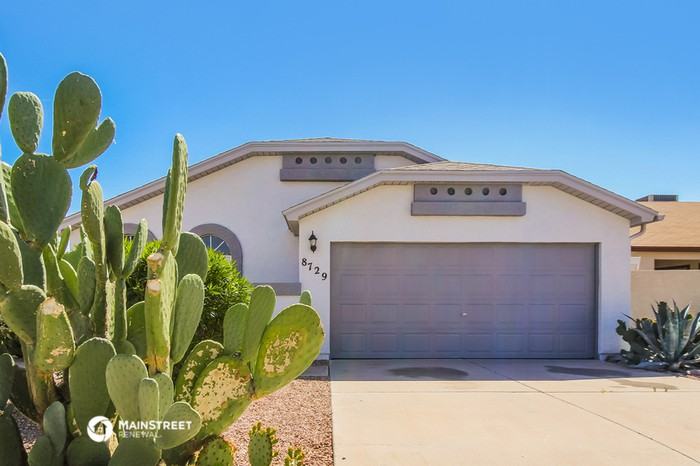 8729 W Athens St - Photo 3 of 16