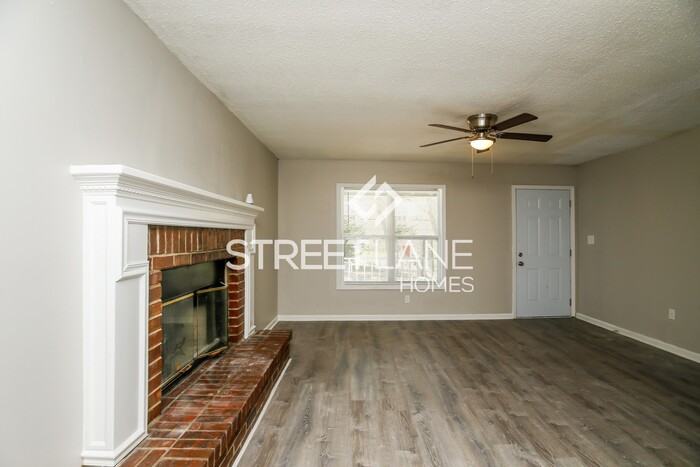 3824 Cannon Dr - Photo 3 of 15